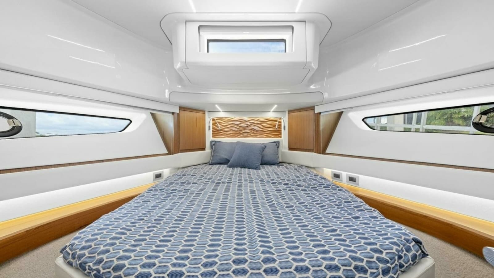 2023 Tiara Yachts EX 60