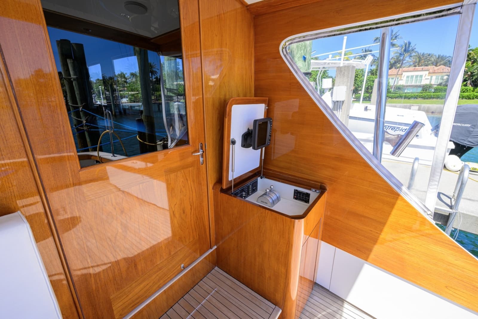 Rybovich 60 SIBONEY - Cockpit
