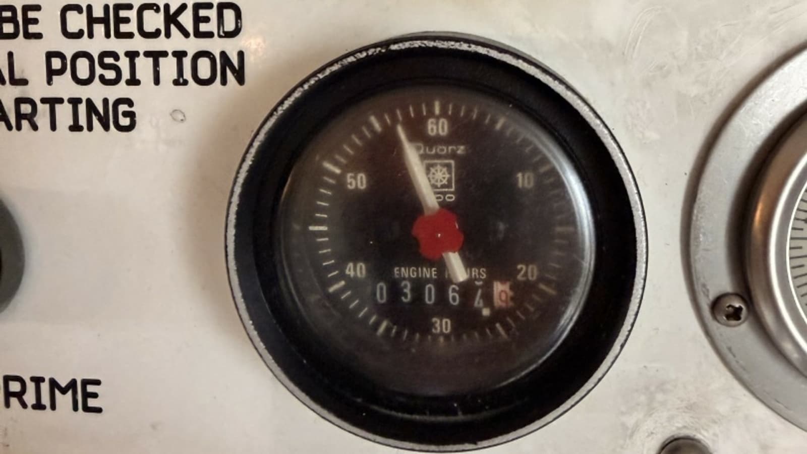 1994 Viking 50 Convertible "Wild Rice" - Engine Hour Meter