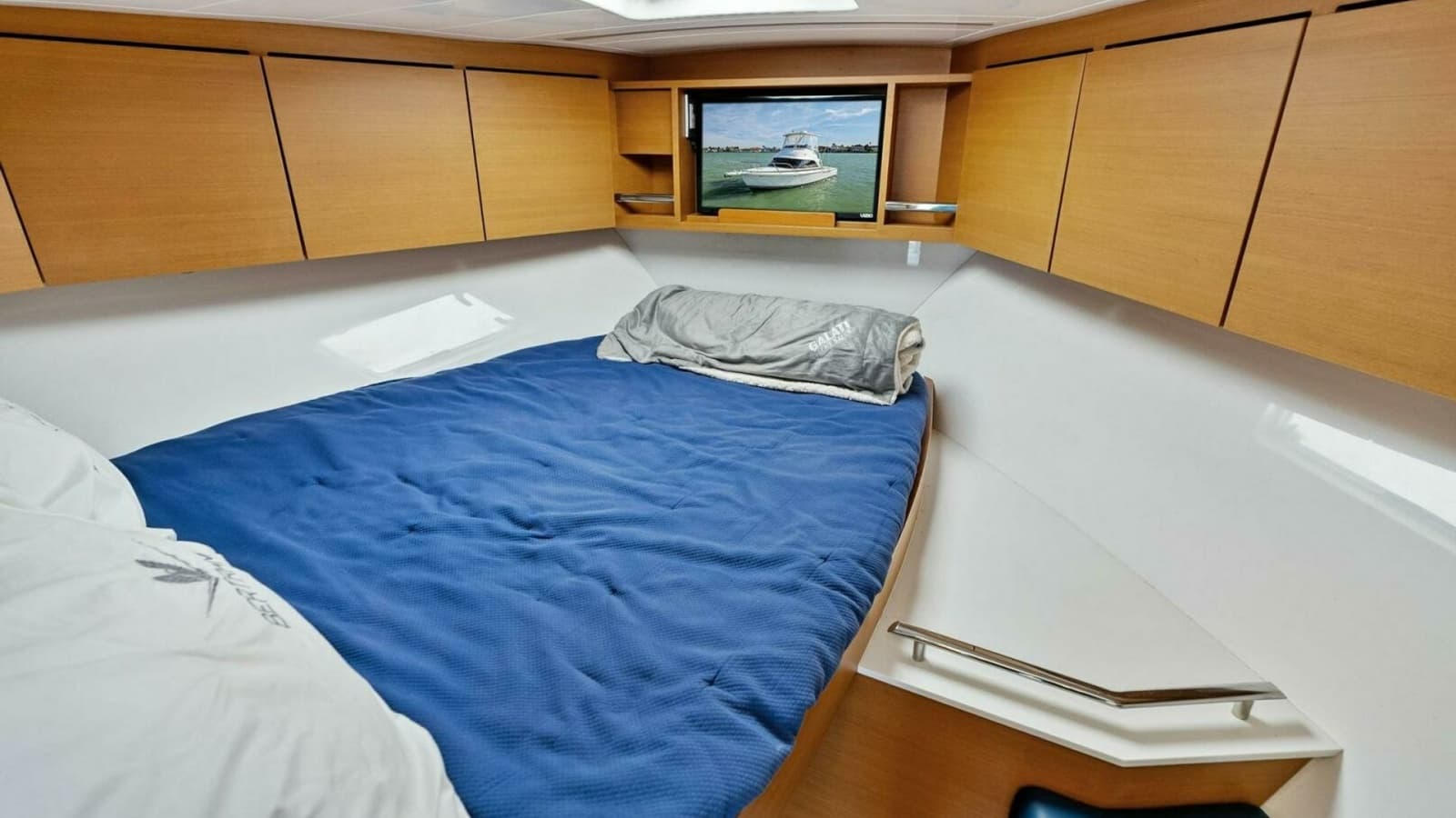 2017 Bertram 35 Flybridge