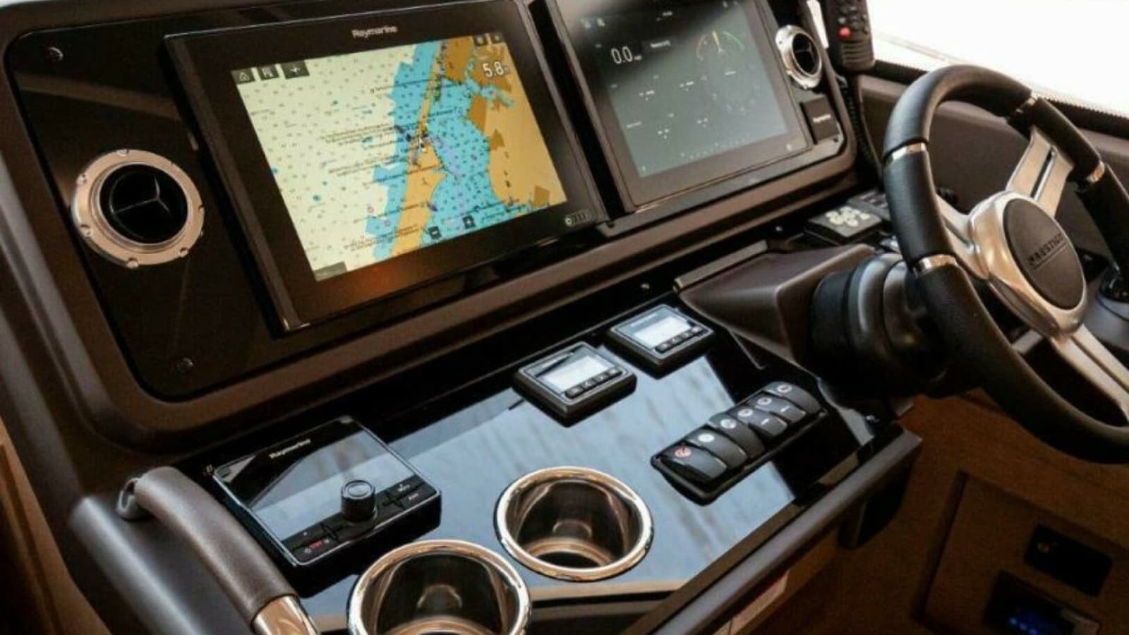2018 Prestige 460 S
