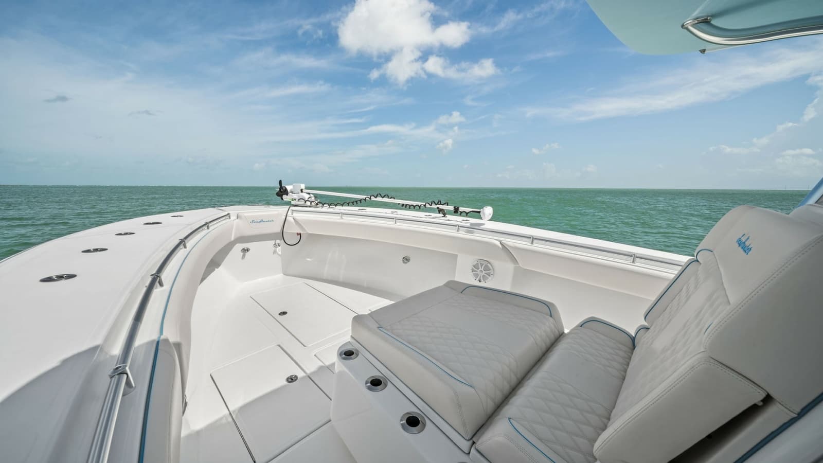 Spacious Bow Seating Area