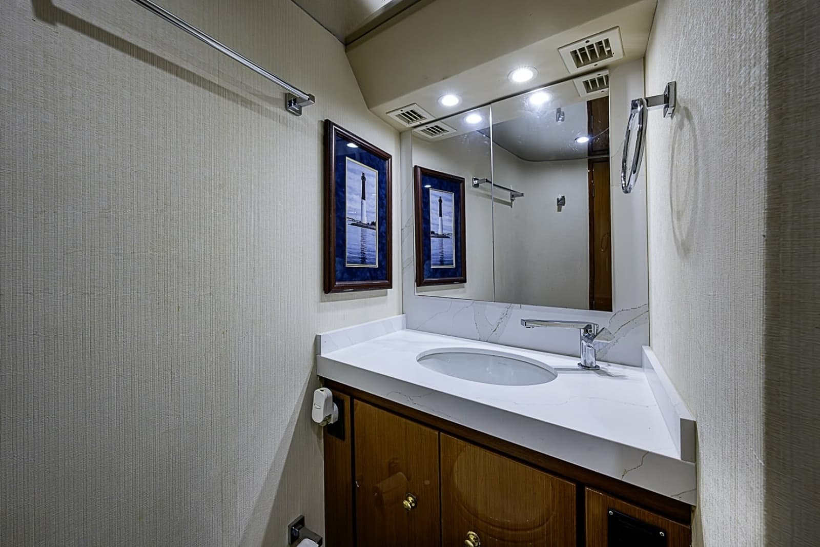 Viking 52 - Catchin Time - Stateroom