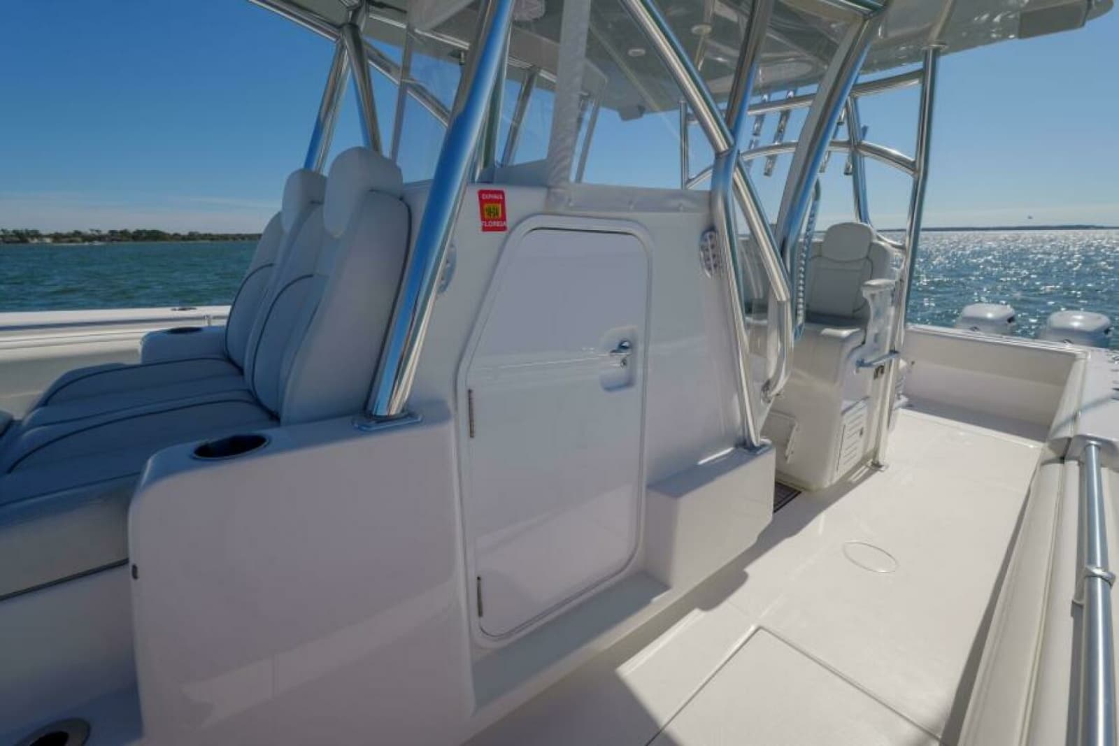 SeaHunter 38 Reel Escape- Companionway