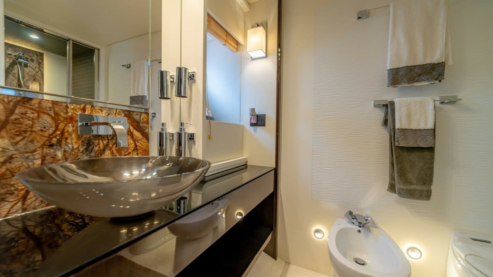 2017 Azimut 77 "Carpe Diem"