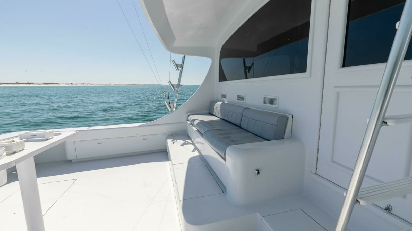 1998 Miller Marine 60' Convertible CAT'N'AROUND-Cockpit