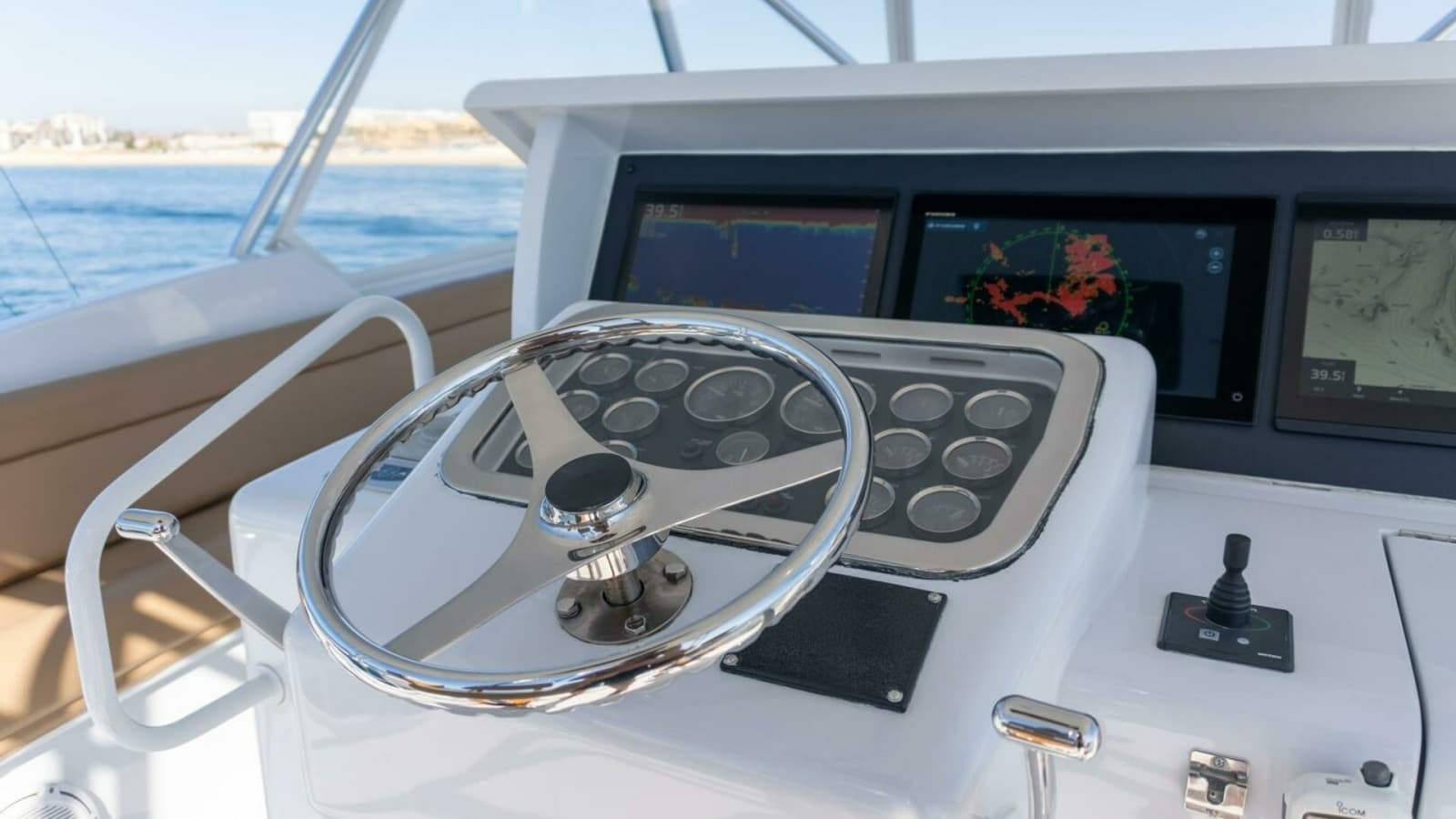 2001 Hatteras 60 Convertible - Sinyorita Salada