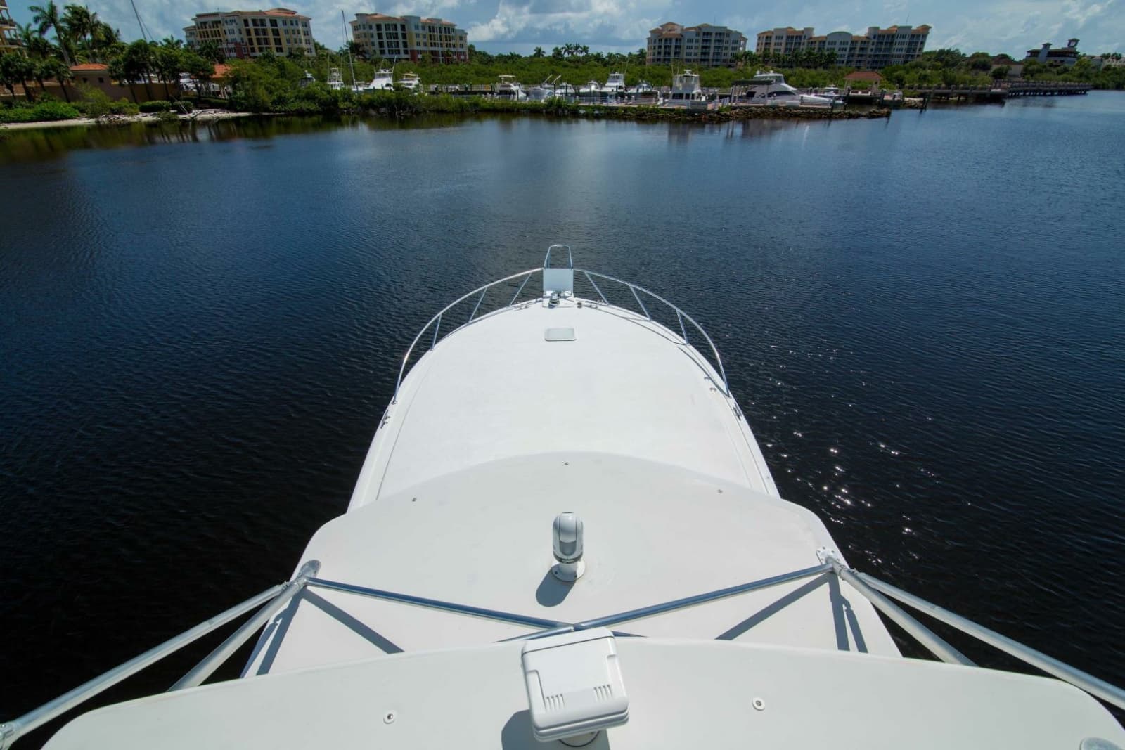Viking 50 - Tiger Six - Bow