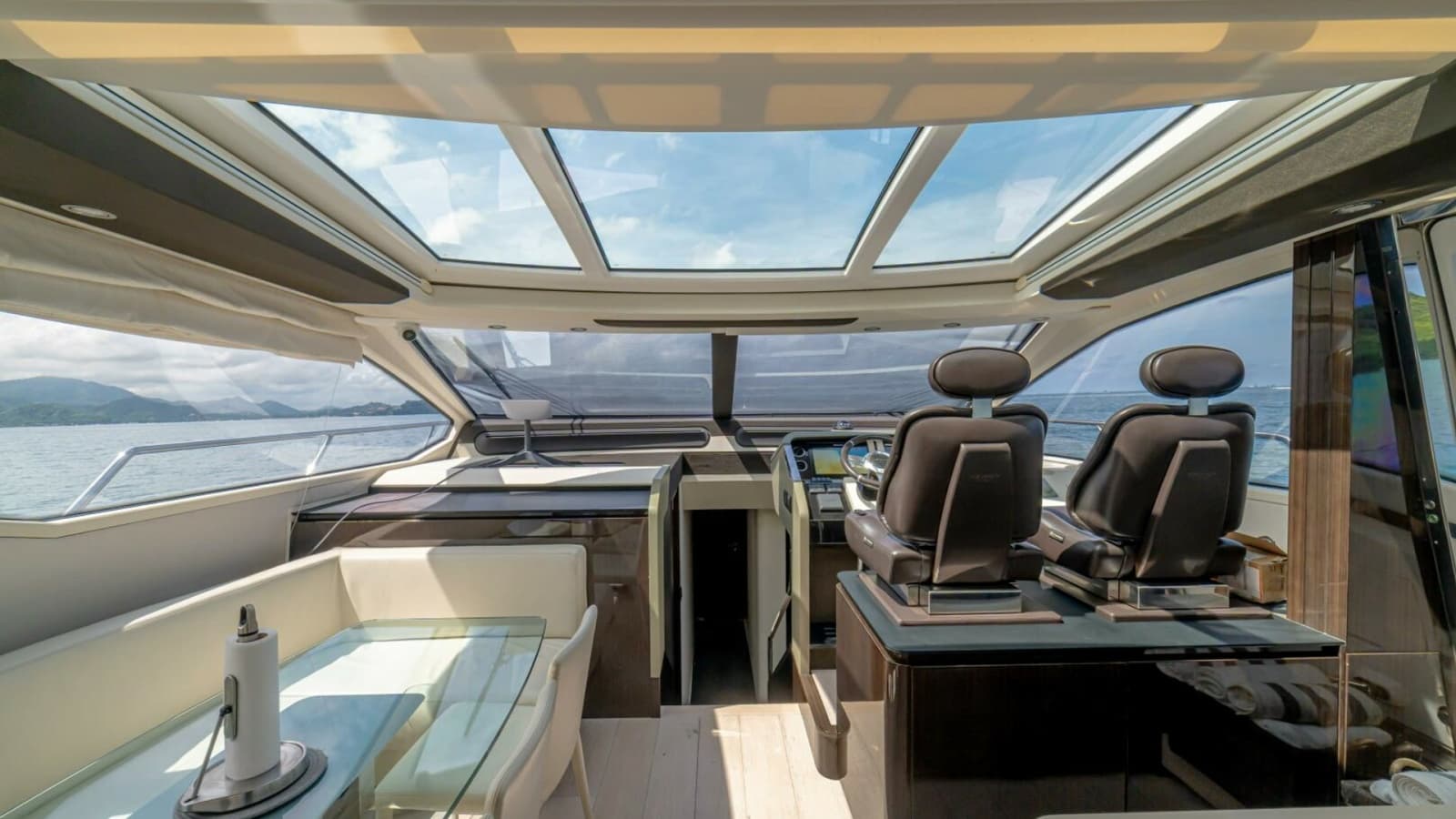 2017 Azimut 77 "Carpe Diem"
