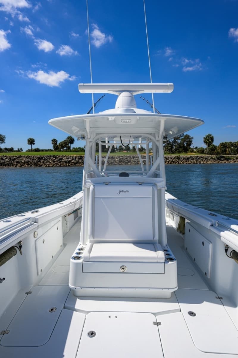 Yellowfin 34 - Forward Seating