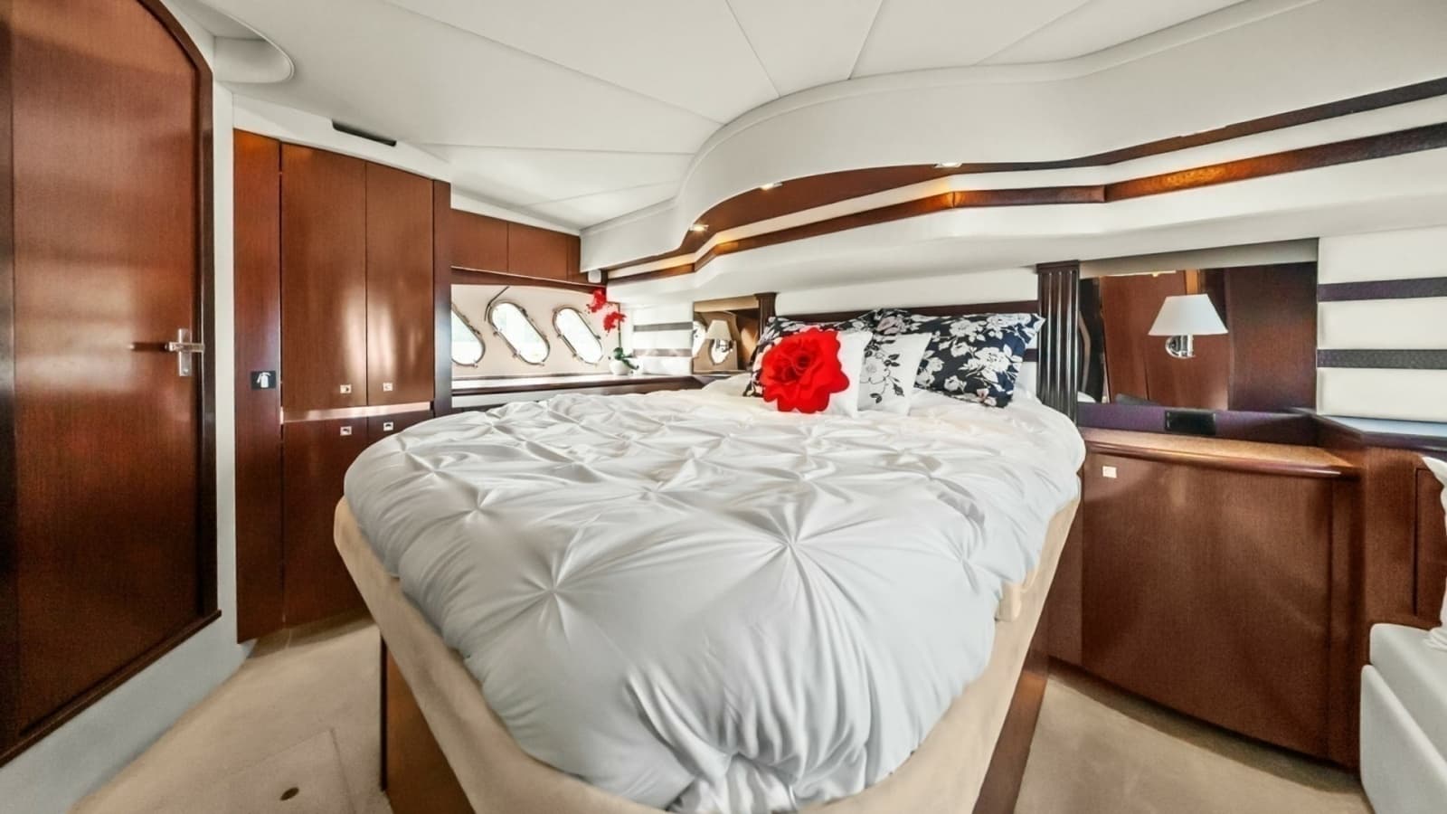 2012 Cruiser Yachts 54 Cantius