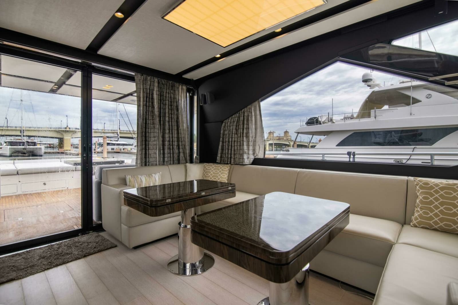 Azimut 70 Triple Play -