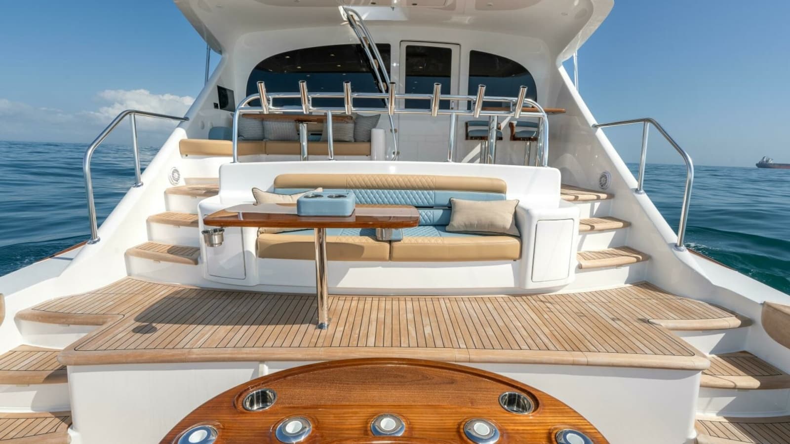 2025 Viking 90C "Zatara"