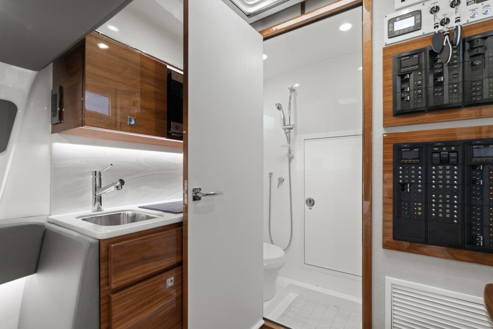 2027 Valhalla Boatworks V-46