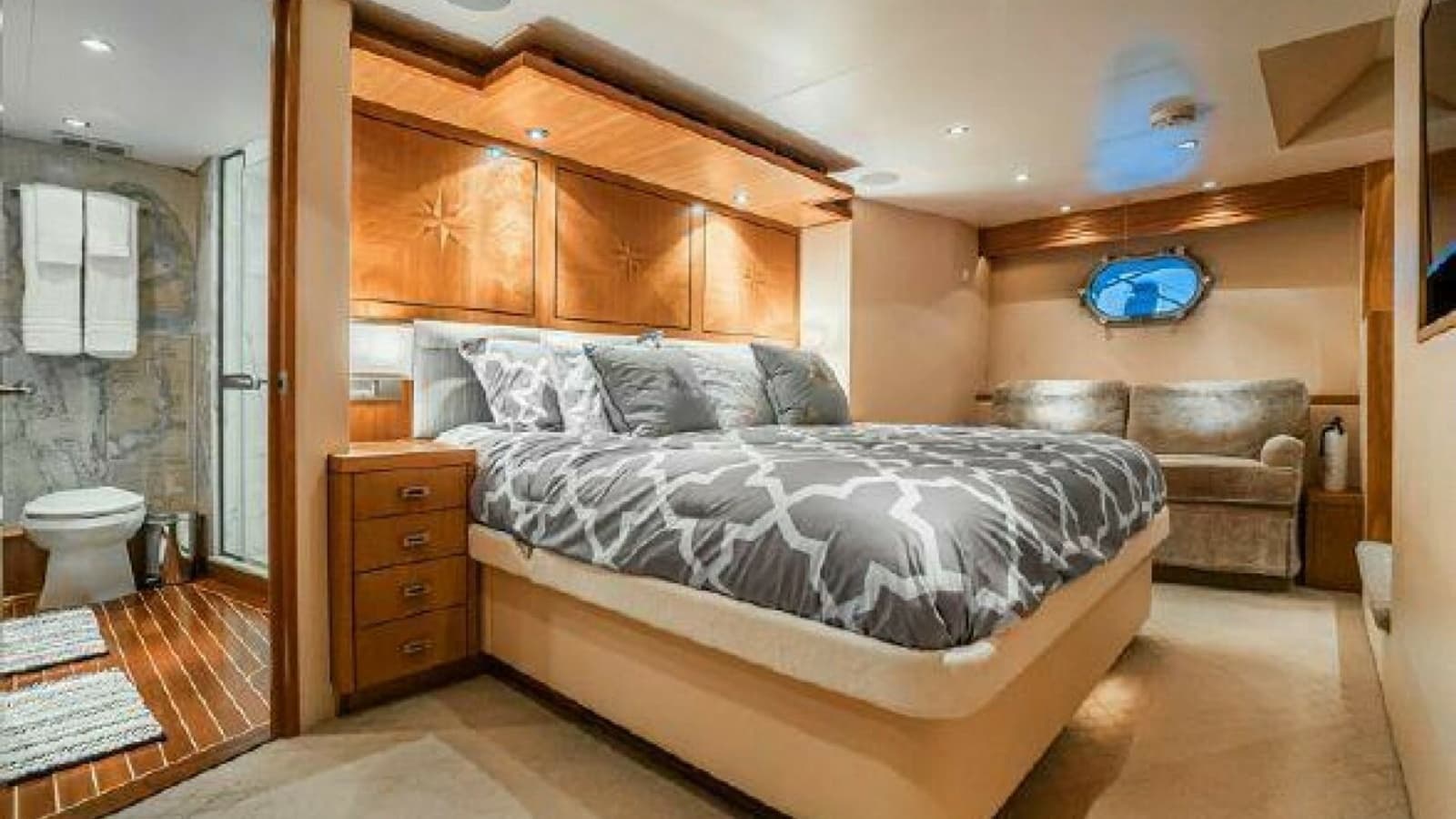 2008 77 Enclosed Bridge "Desperado"-Master Stateroom