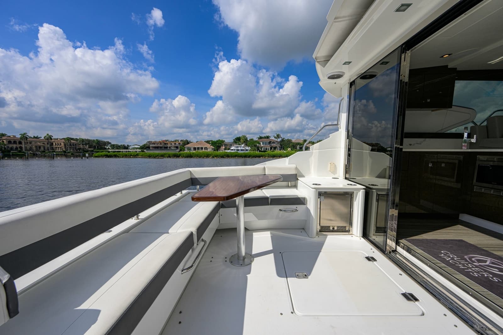 2020 Cruisers 46 Cantius