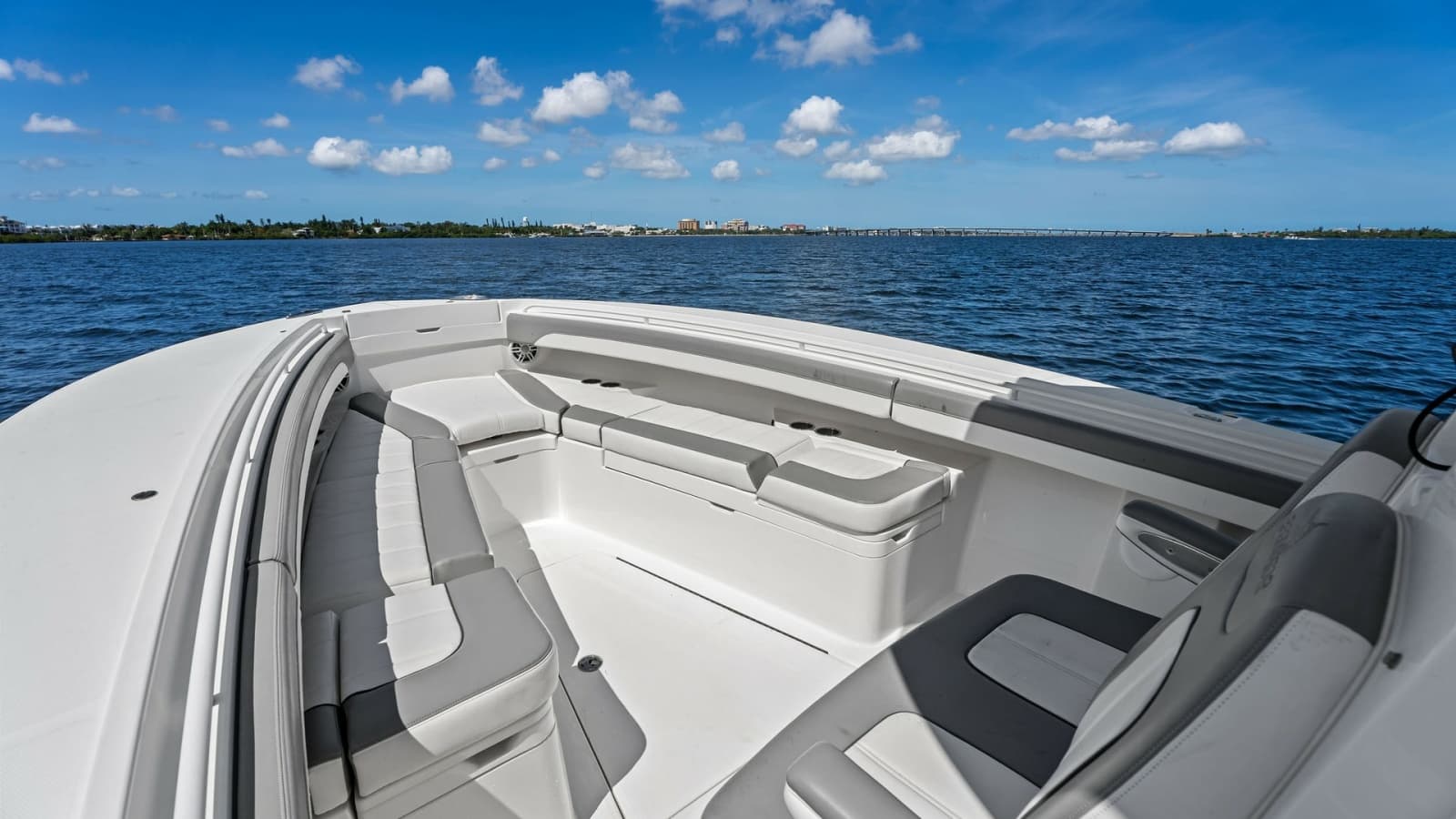 Spacious Bow Seating Area