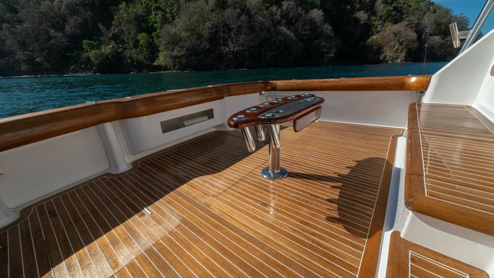 2006 Viking 56 "Scandaloso"