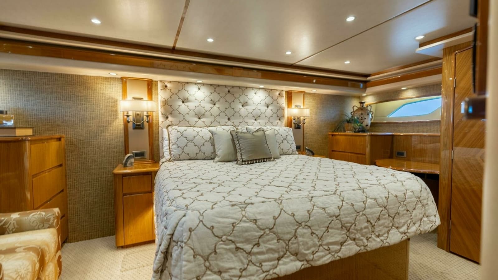 2013 Viking 76 Convertible- REEL FIRE- Master Stateroom