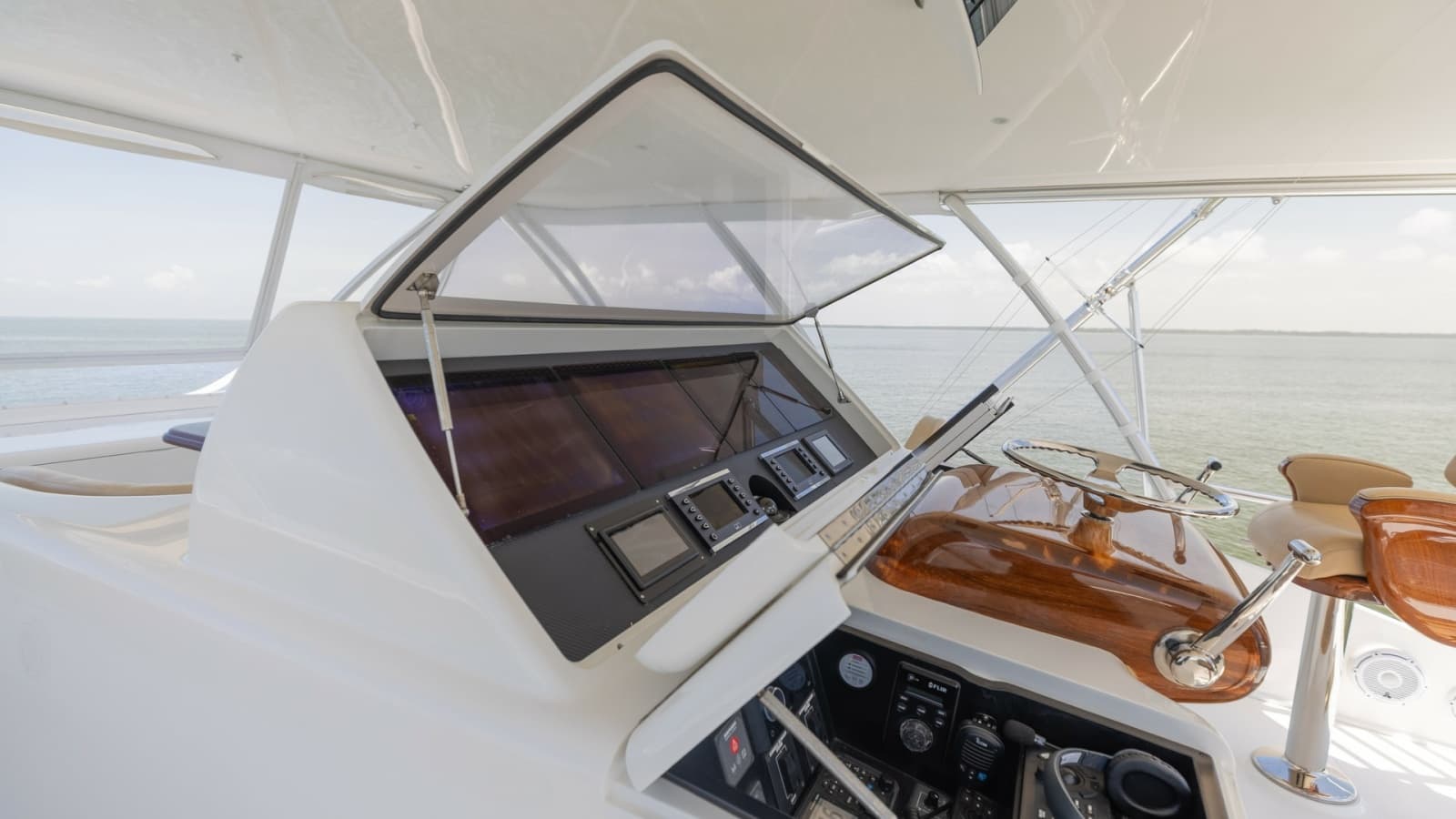 Flybridge Helm Station with Controls