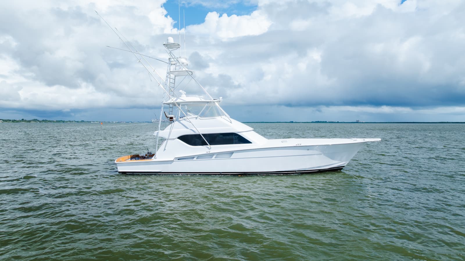 2005 Hatteras 60 Convertible