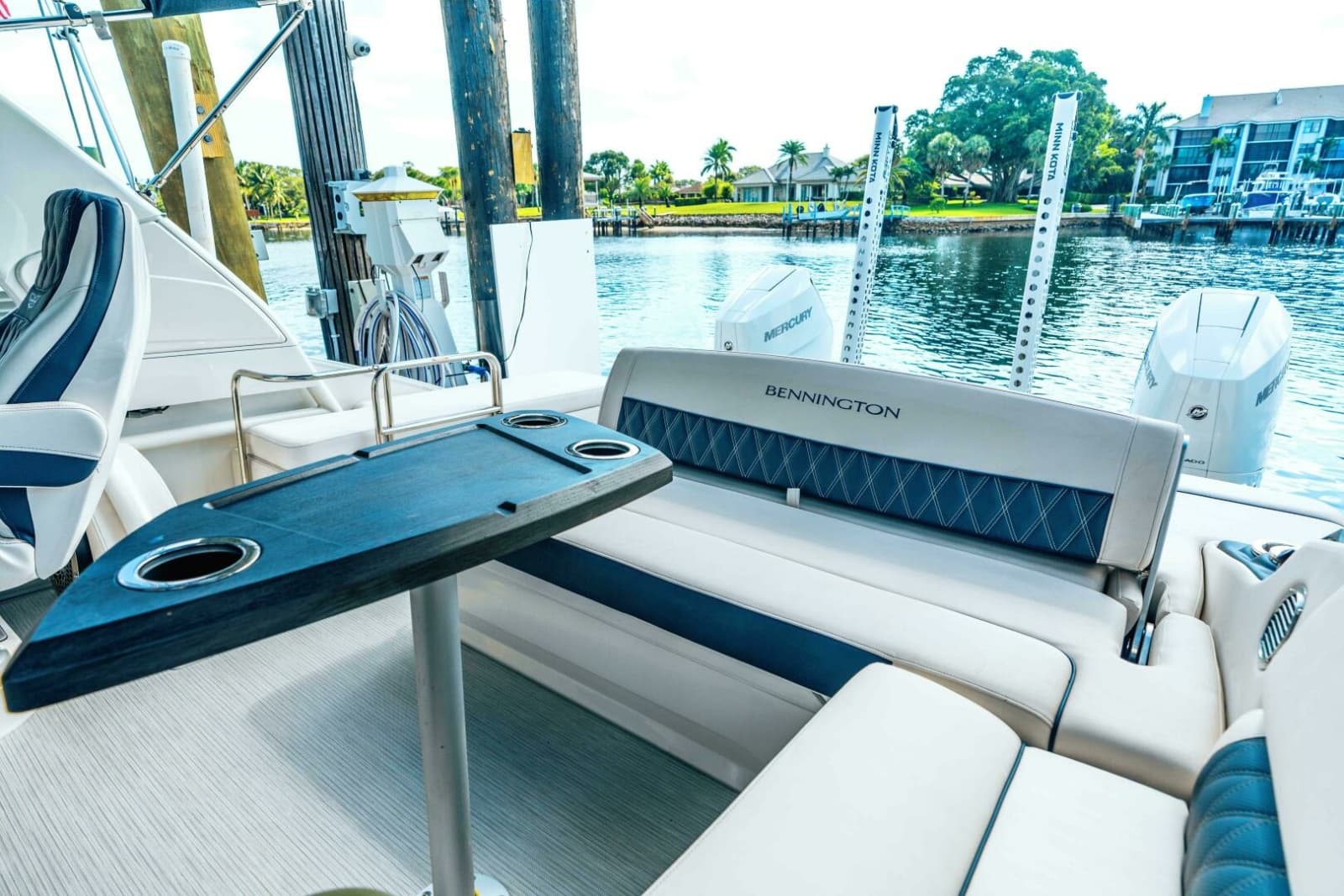Aft Seating & Table