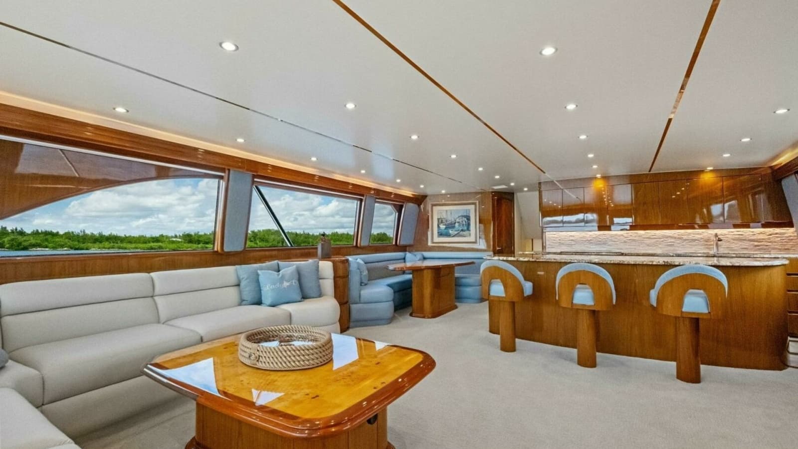 2012 82 Viking Convertible - Lady Di