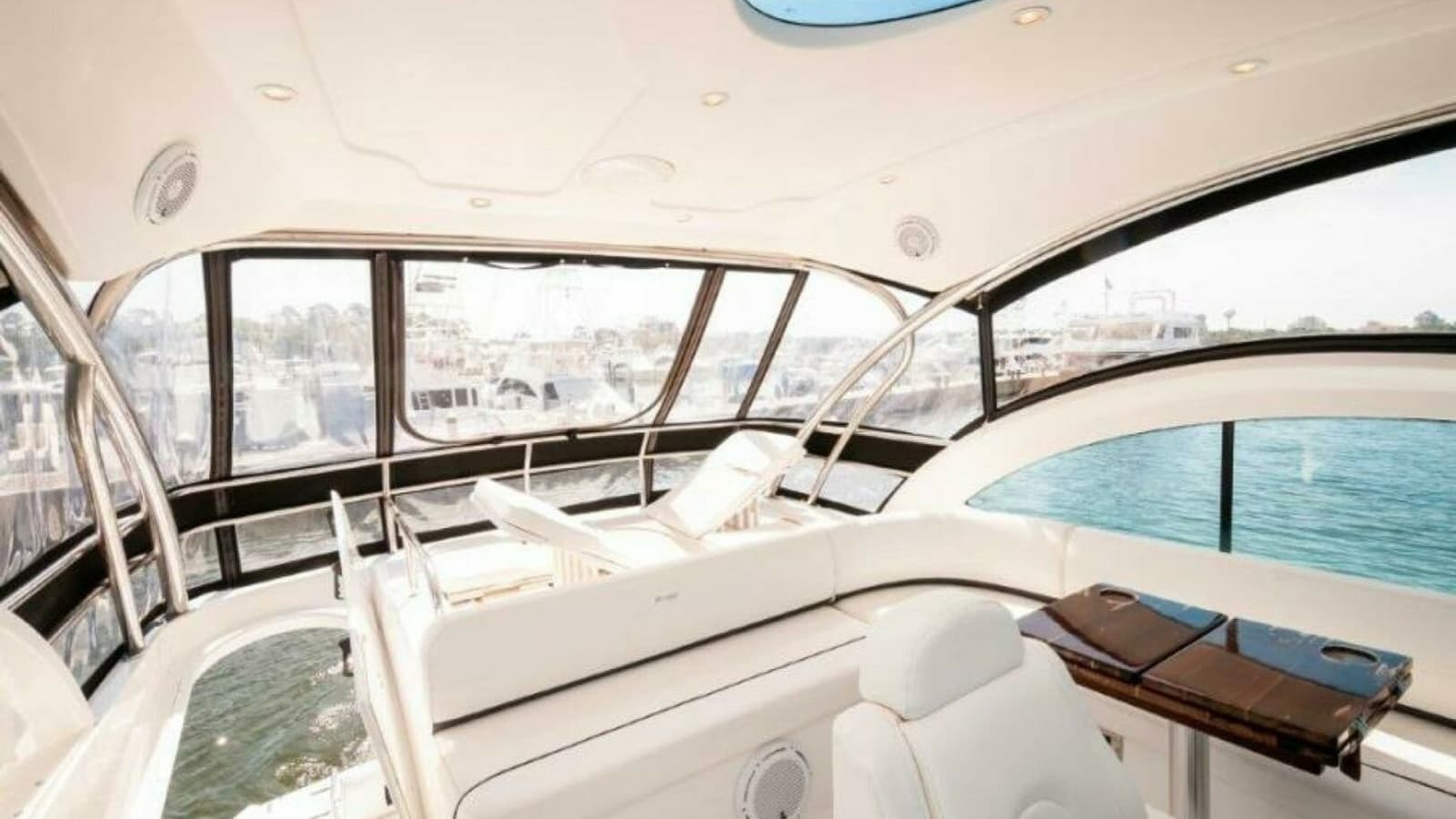 2006 47 Cruisers Flybridge