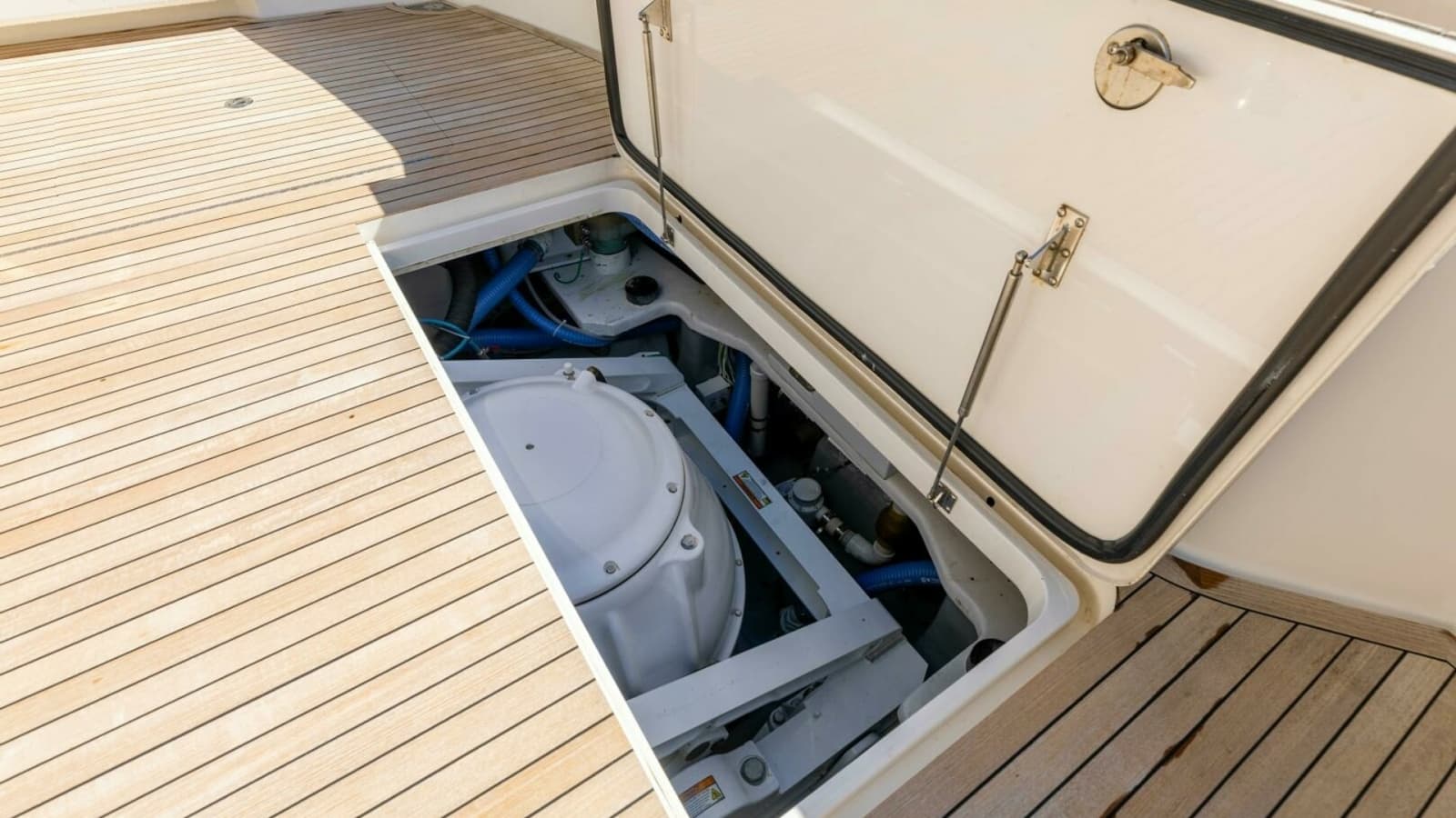 2013 Viking 76 Convertible- REEL FIRE- SeaKeeper