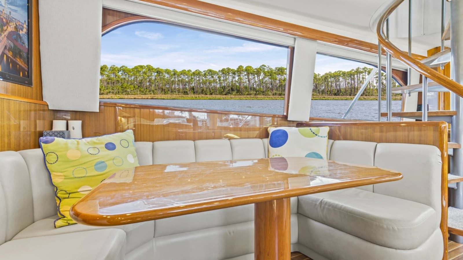 2005 61 Viking Enclosed Bridge Kelkat Galley (2)