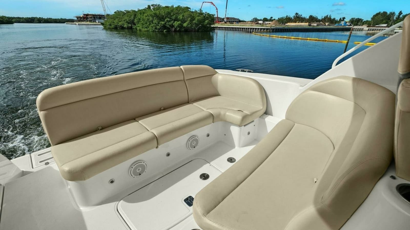 2008 Tiara Yachts 3500 Sovran "Fridge Benefit"