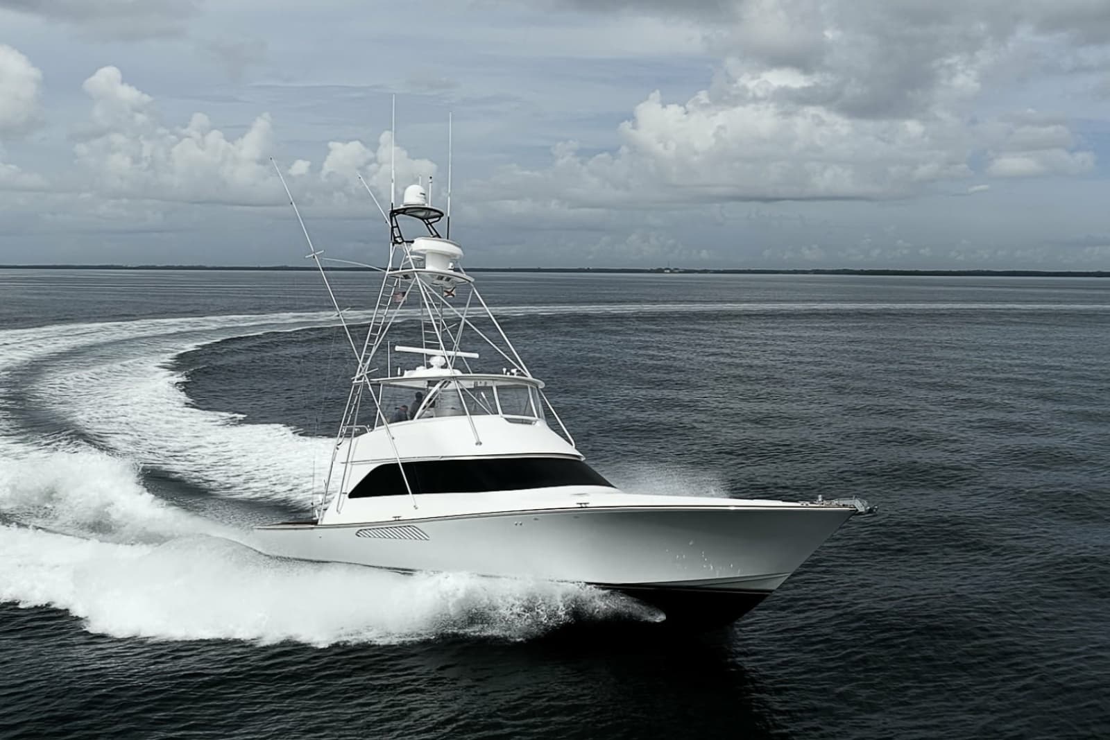 Viking 64 BIG BLUE - Running