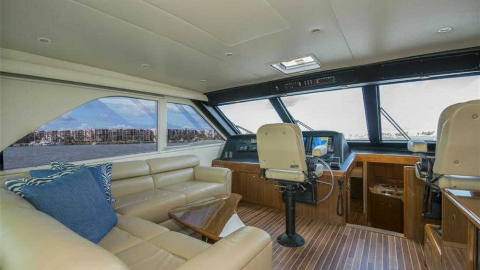 2008 Viking 52 Sport Coupe She's All Hooked Up
