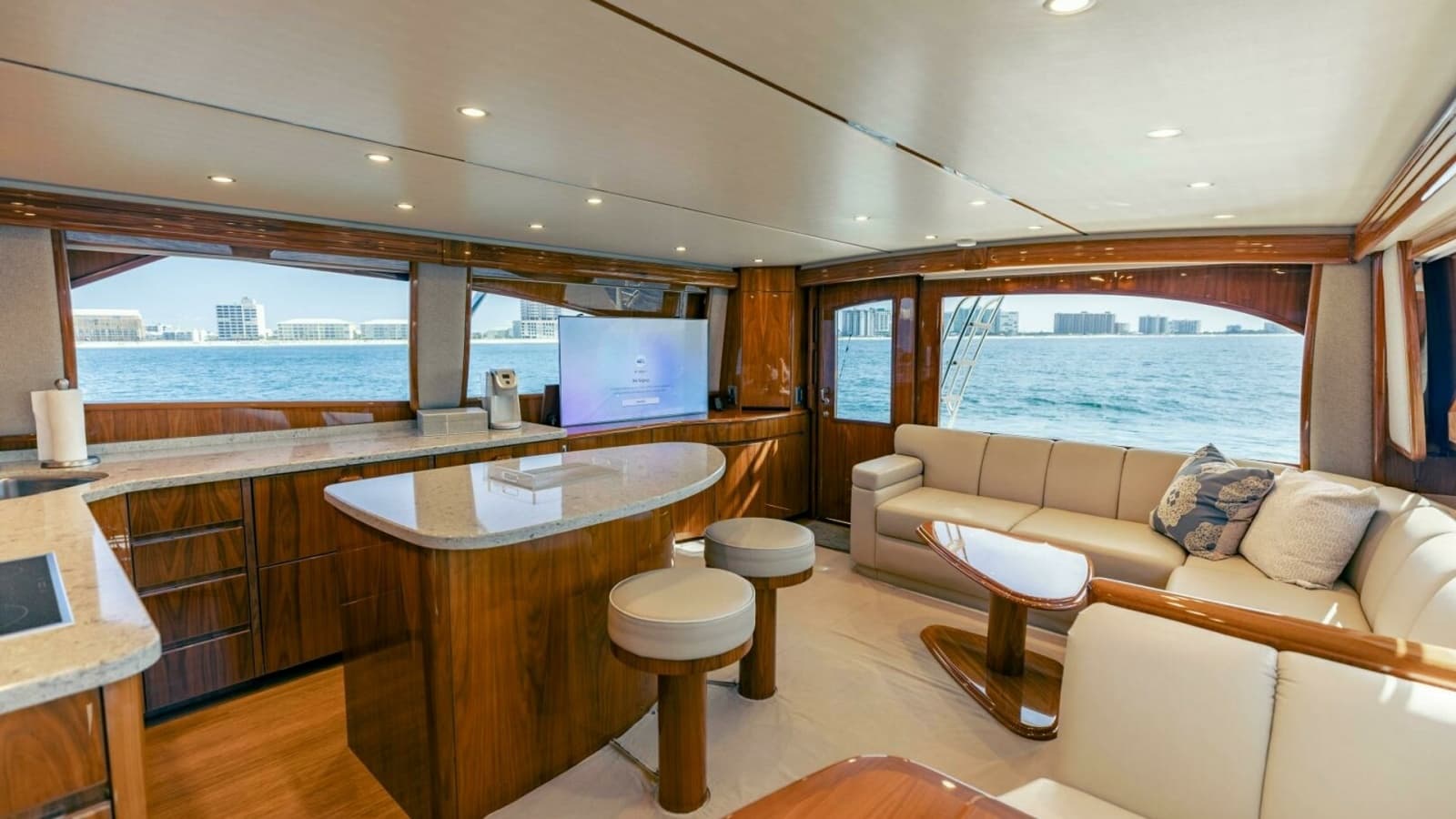 2018 Viking 62 Convertible- Da'Grits- Salon
