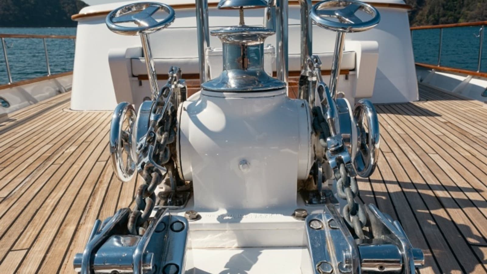 1971 Feadship 101 Anchor and Windlass