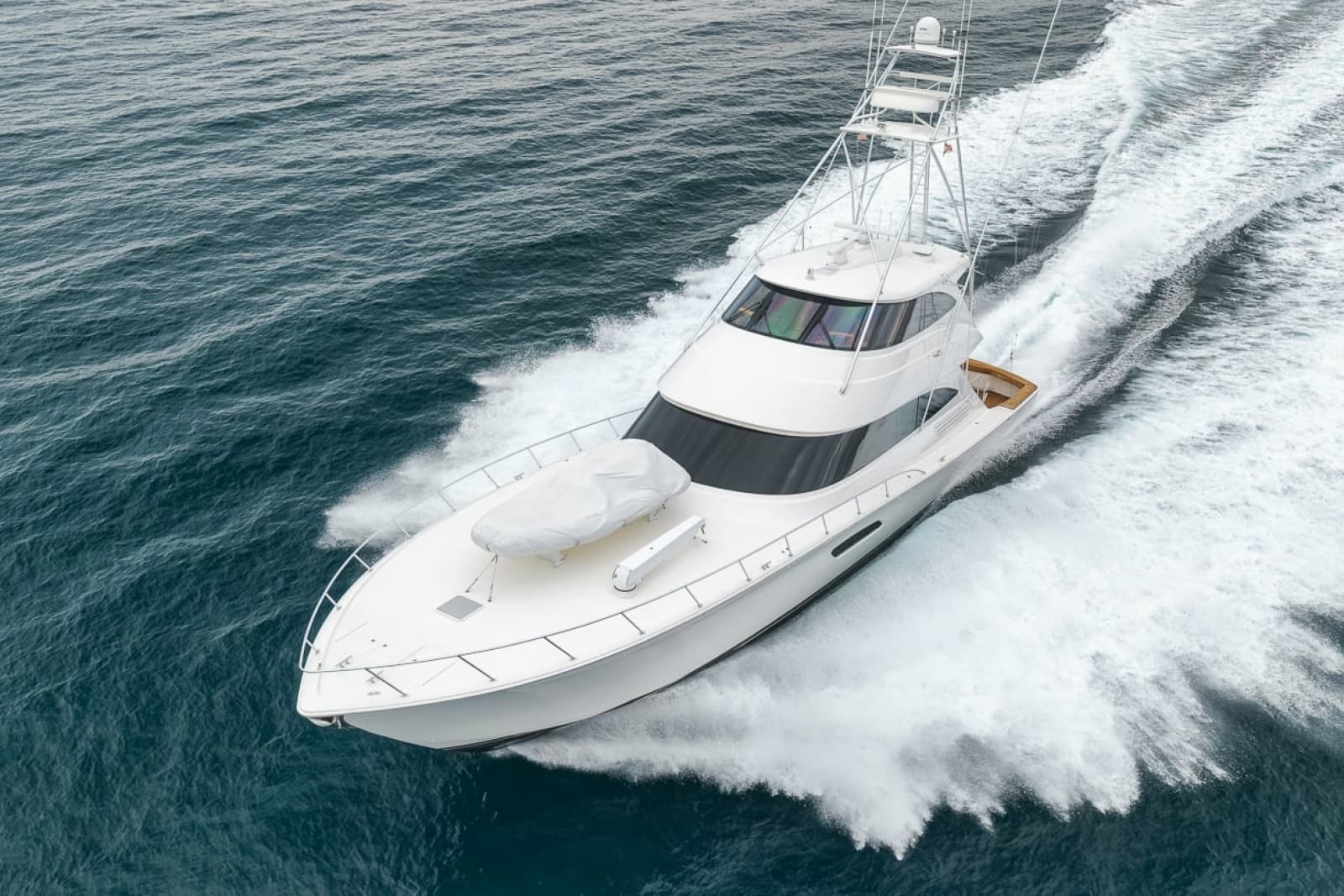 2016 Viking 92 Enclosed Bridge