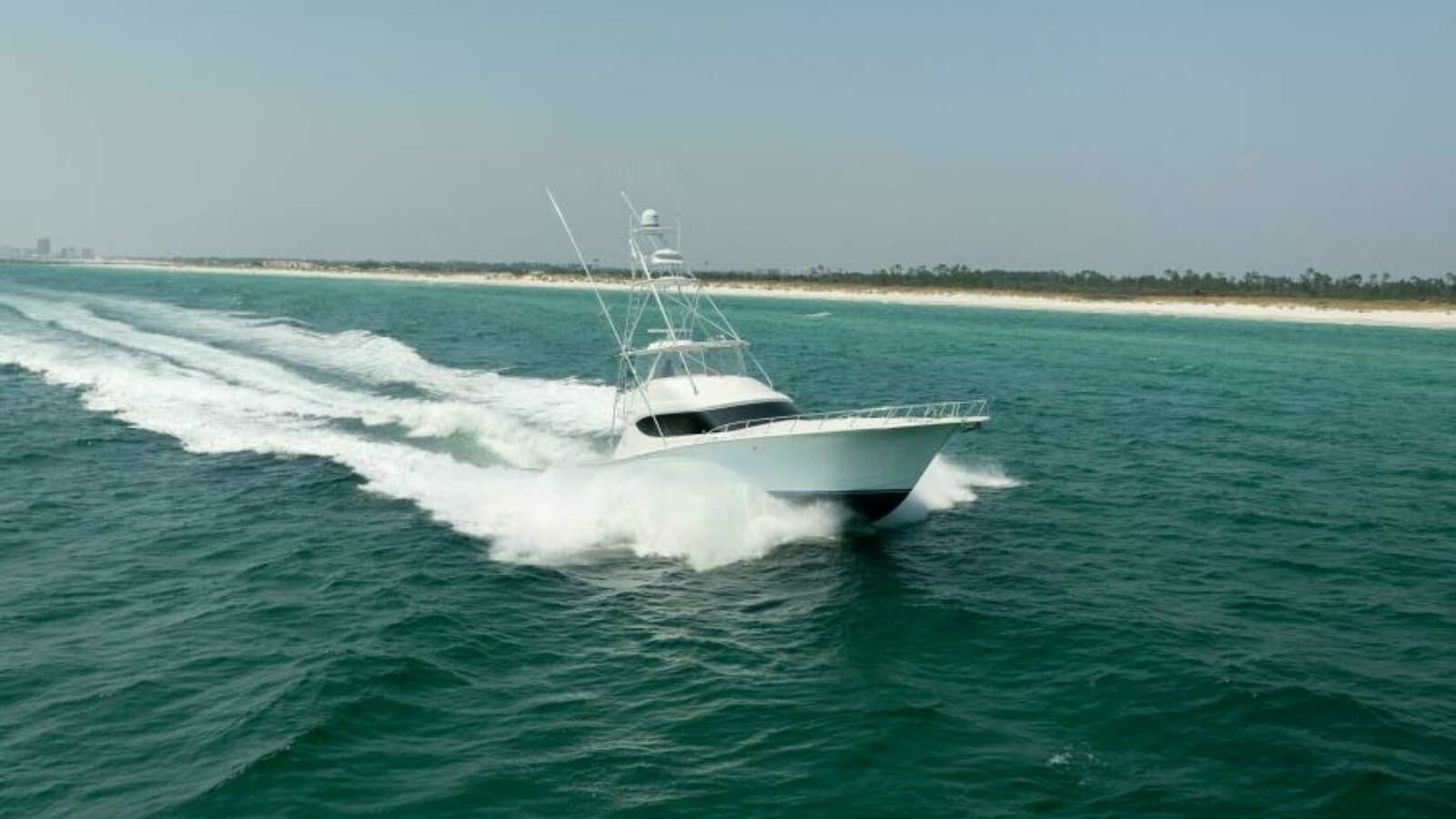 2008 Hatteras 60 Convertible STBD Bow