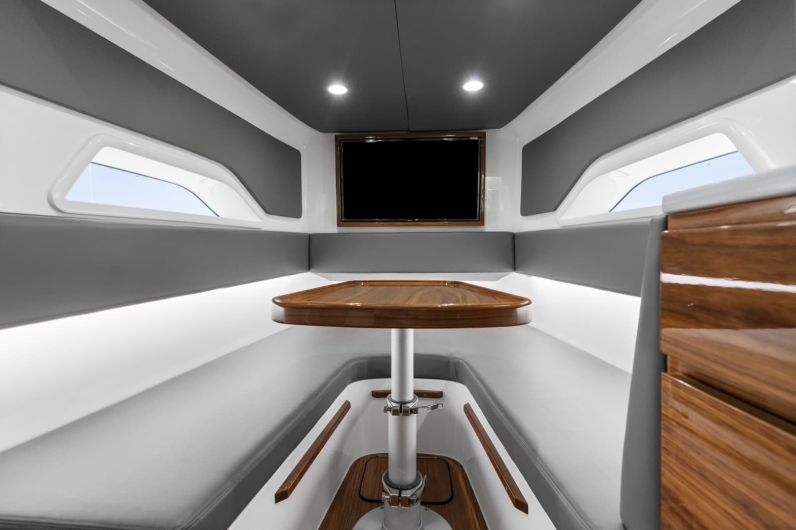 2027 Valhalla Boatworks V-46