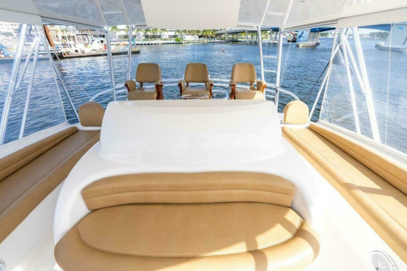 2015 Viking 66 No Collars - Flybridge