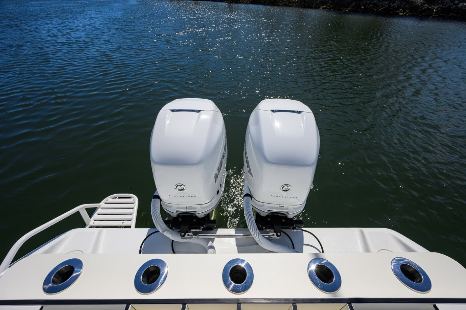Yellowfin 34 - Engines
