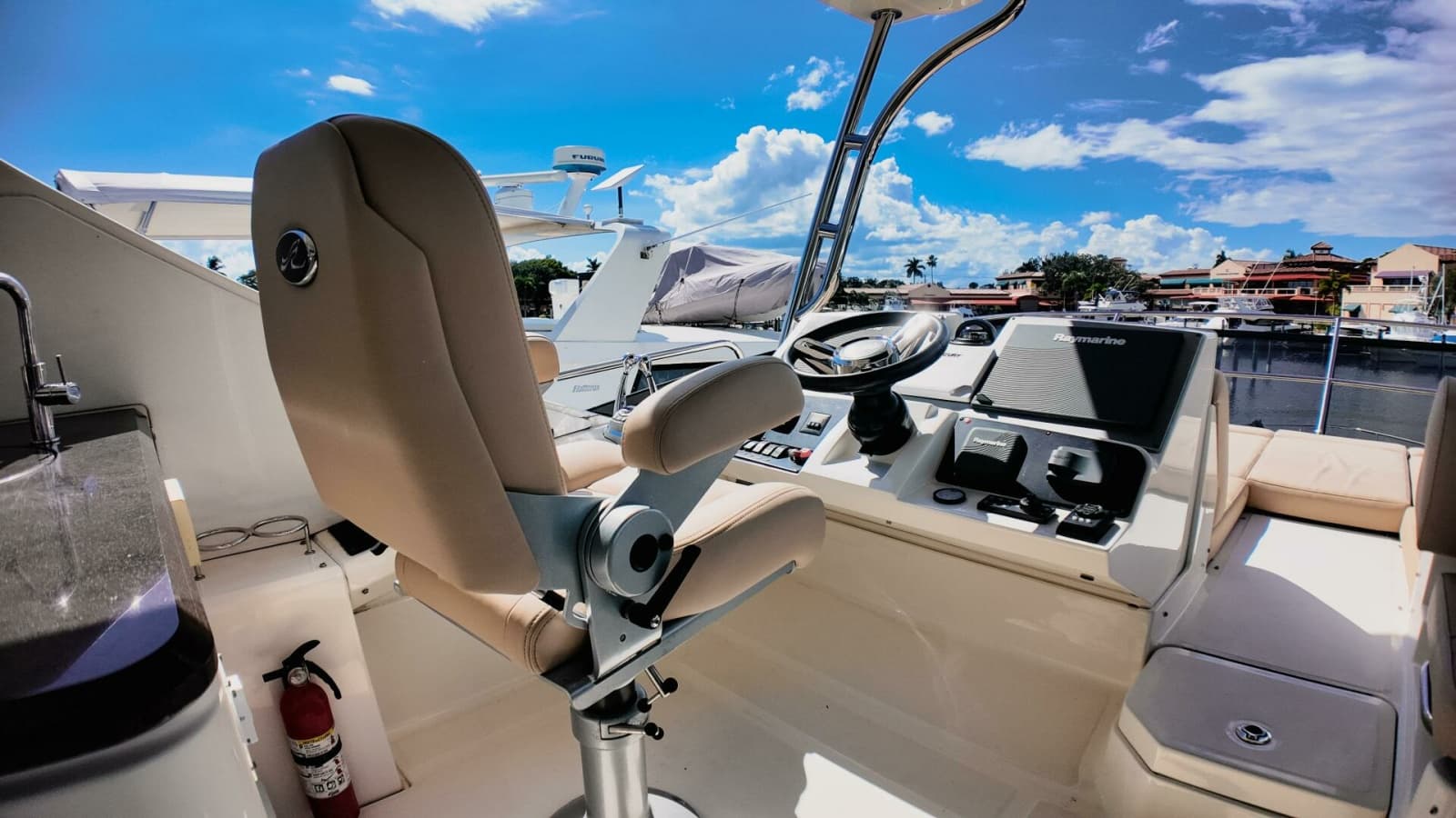 2016 Sea Ray L590 Fly