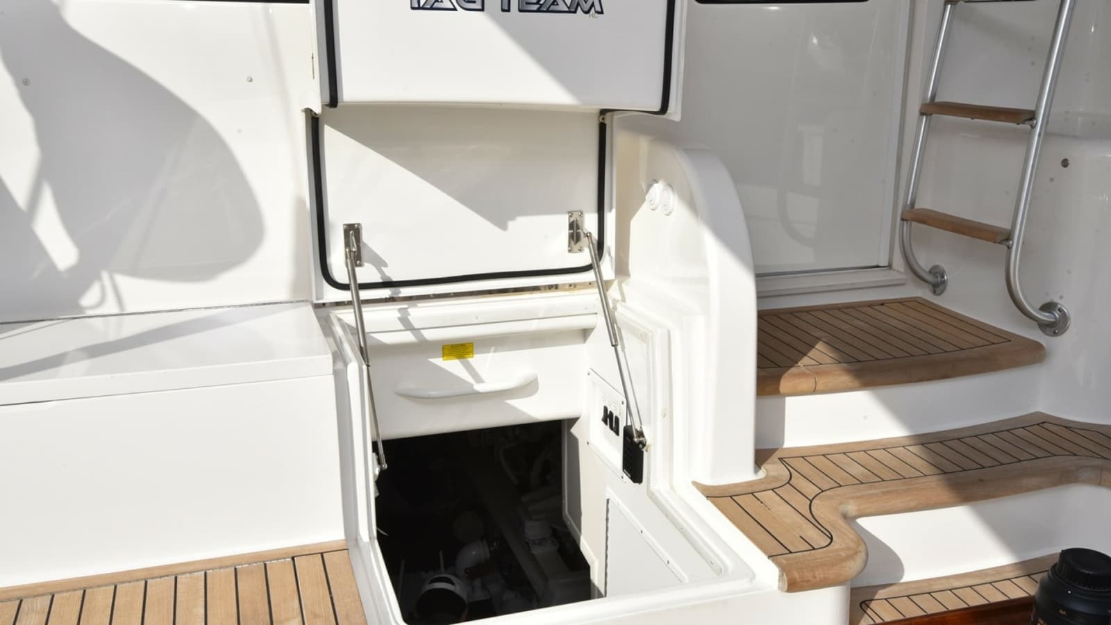 2016 Viking 55 Convertible TAG Team