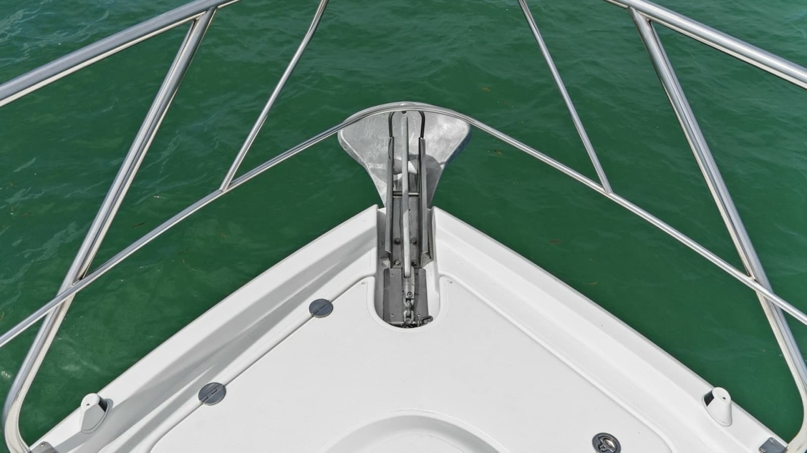 2014 Cruisers Yachts 48 Cantius