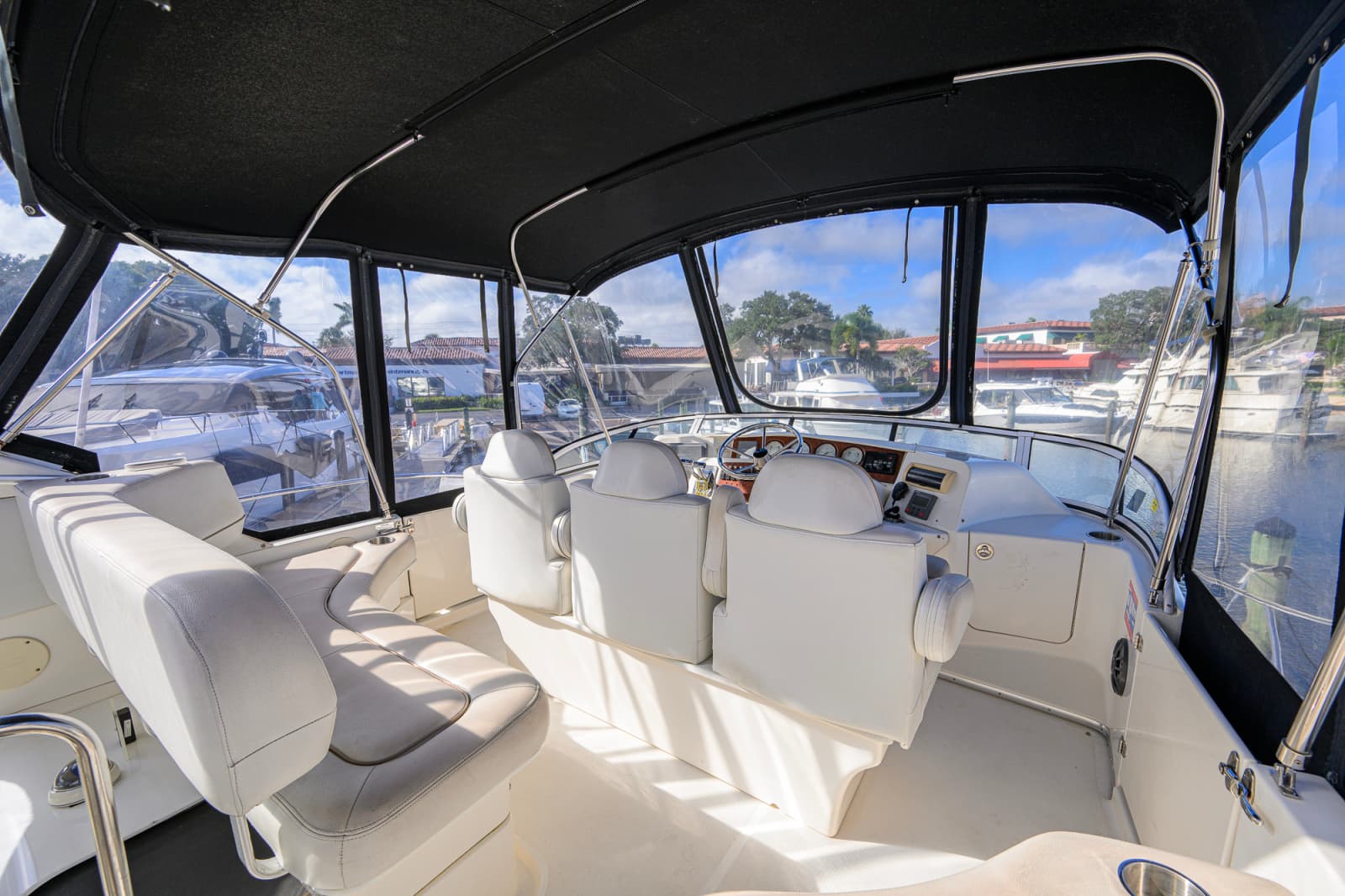 2005 Silverton 39 Motor Yacht