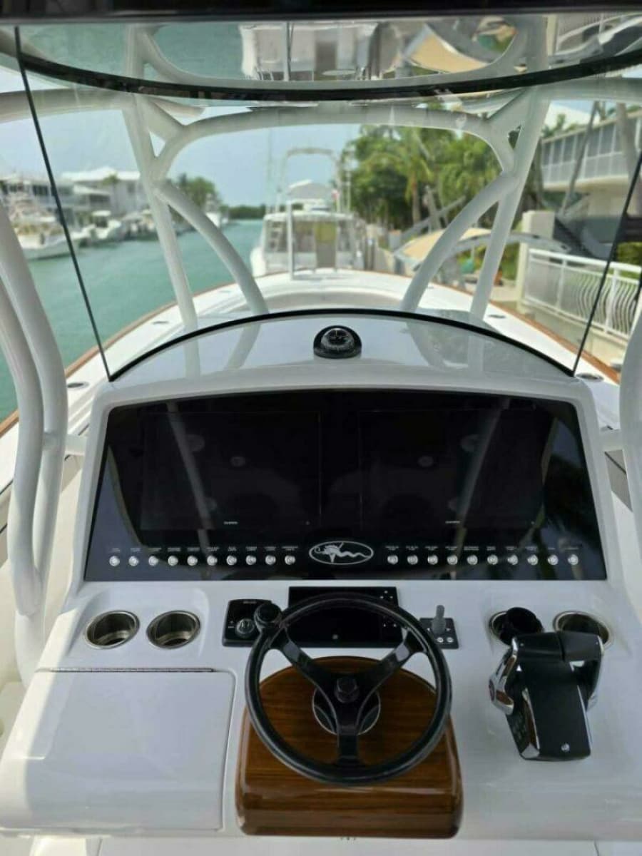 Valhalla 33 JUST ONE MORE - Exterior Helm