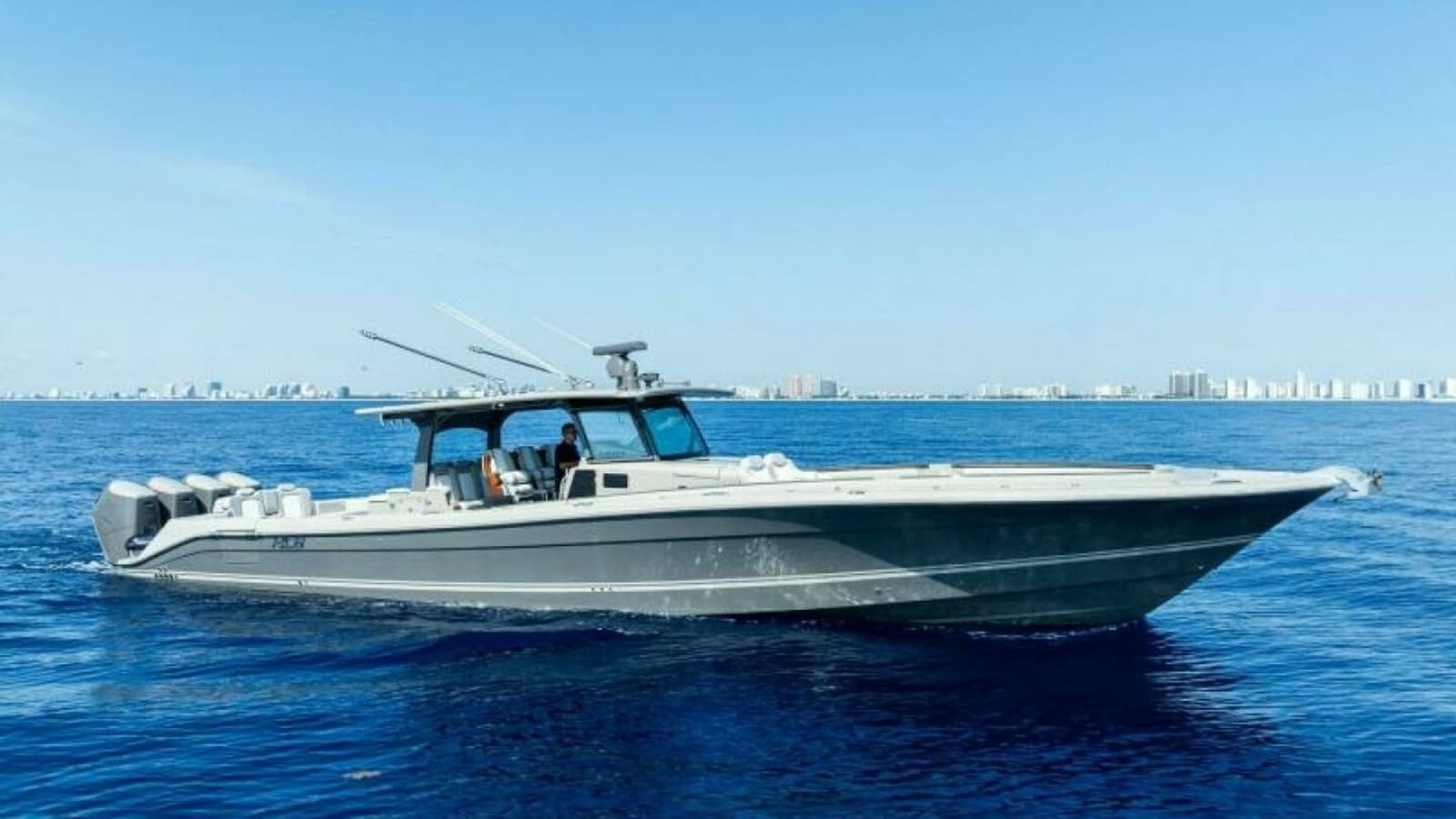 2023 53 HCB Suenos - Cabrera