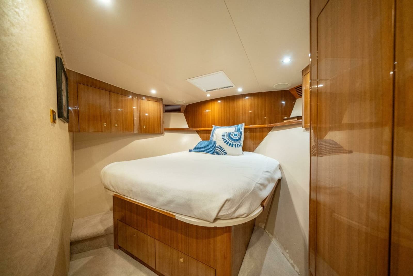 2006 Viking 68 Convertible