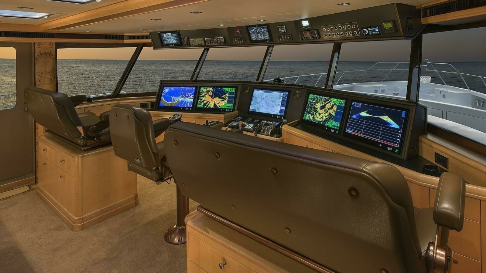 2019 Nordlund 115 Expedition Yachtfisher "Cazador" - Sophisticated Helm Station
