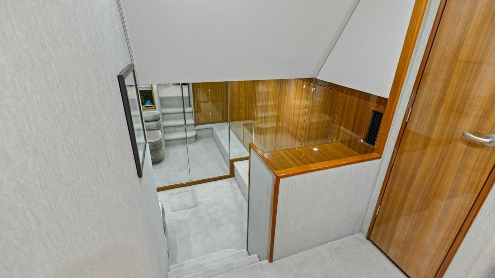 2008 Viking 68 Skybridge "Liquid Apple"