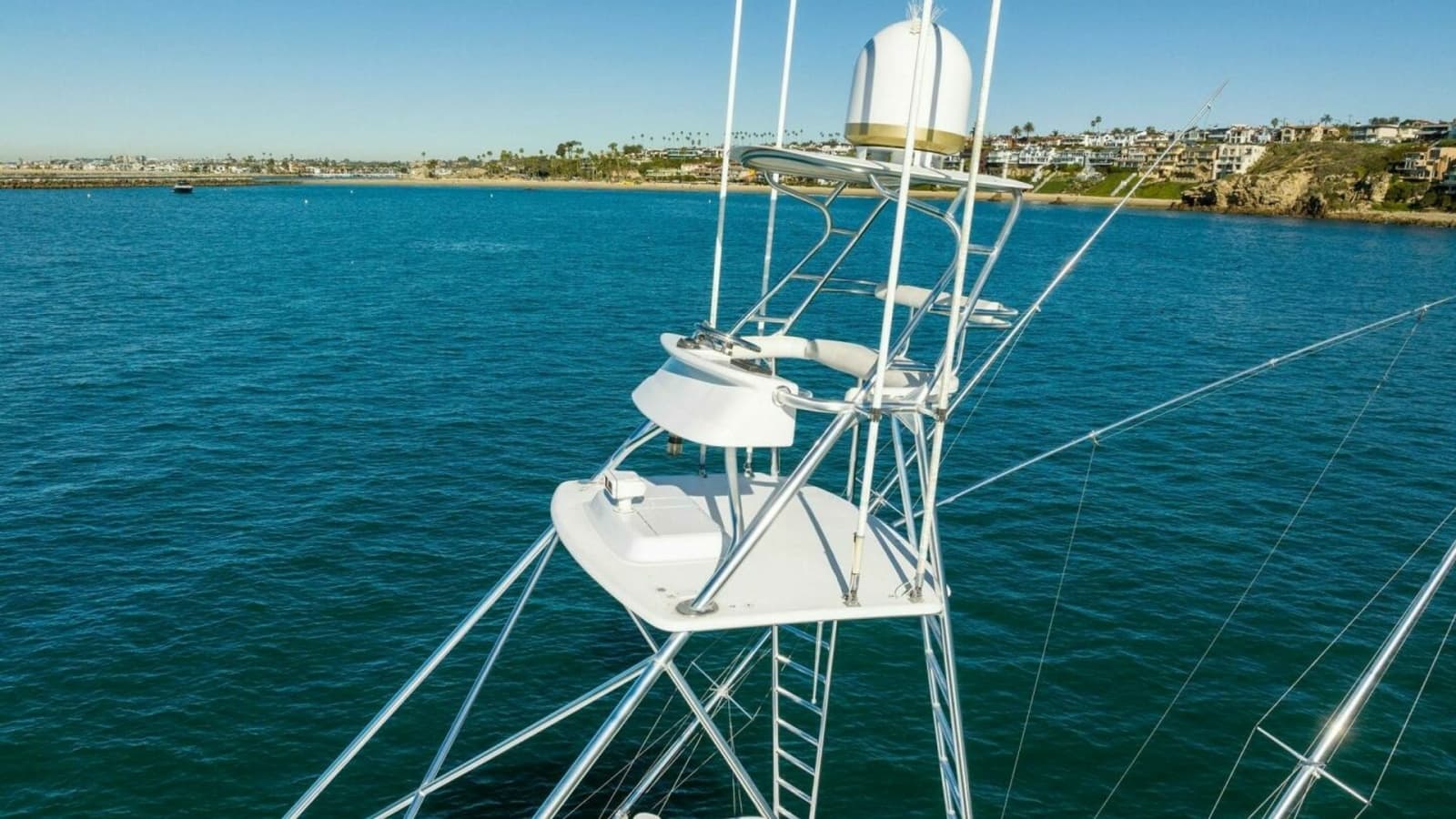 2007 Hatteras 64 Convertible CHUPACABRA - Tower and Antenna View